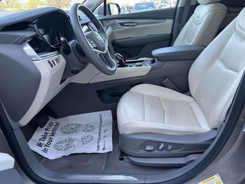 Certified 2023 Cadillac XT5 Premium Luxury image 17