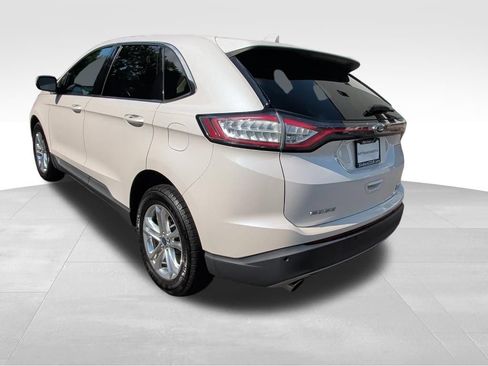 Used 2017 Ford Edge SEL w/ Equipment Group 201A AWD/4WD image 3