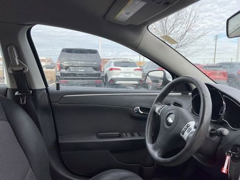 Used 2010 Chevrolet Malibu LT image 28