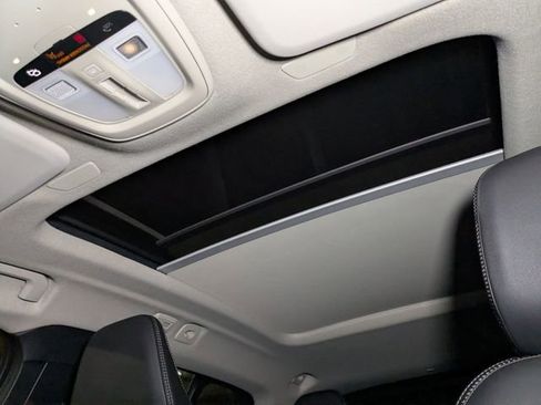 New 2025 Volvo XC40 B5 Core w/ Protection Package Premier image 15