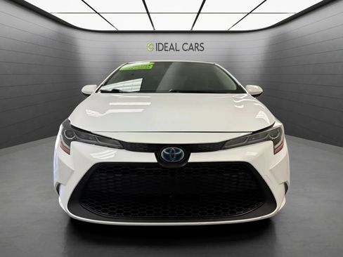 Used 2020 Toyota Corolla LE w/ Carpet Mat Package (TMS) FWD image 2