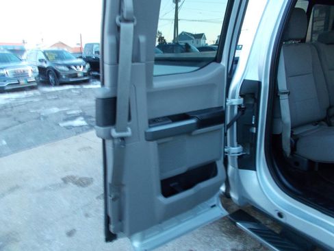 Used 2018 Ford F150 XLT w/ Equipment Group 302A Luxury image 16