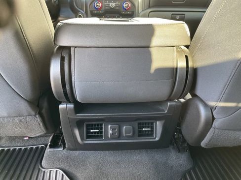 Used 2021 Chevrolet Silverado 1500 LT image 26