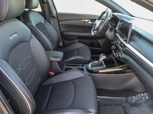 Used 2023 Kia Forte GT-Line w/ GT-Line Technology Package FWD image 16
