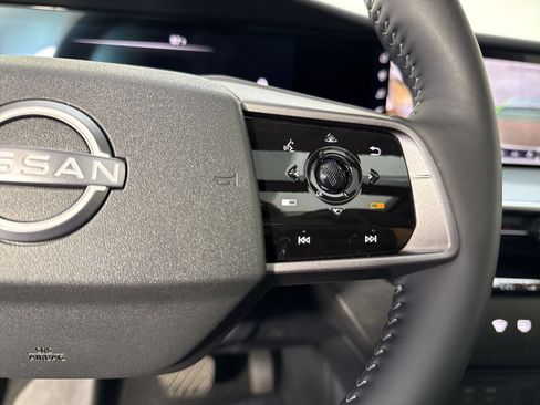 Certified 2025 Nissan Murano SL w/ Cargo Package AWD/4WD image 15