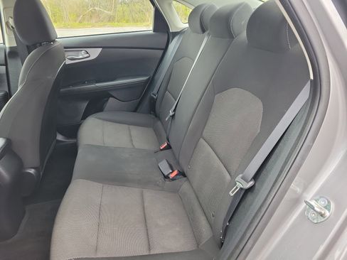 Used 2023 Kia Forte LXS FWD image 16