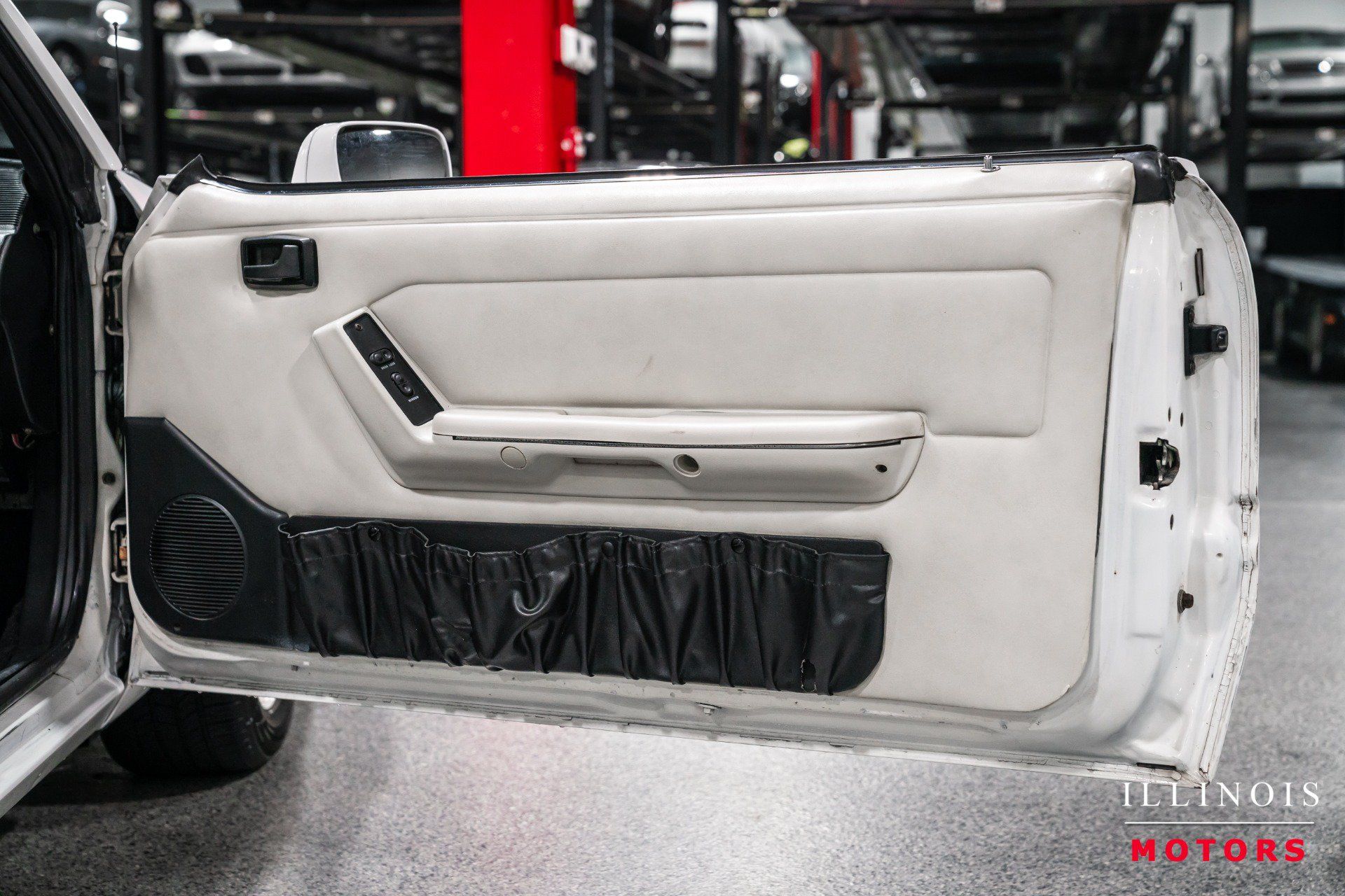 Used 1993 Ford Mustang LX RWD image 26