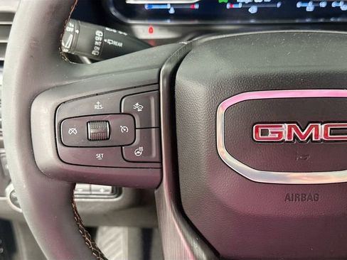 Used 2024 GMC Yukon AT4 AWD/4WD image 23