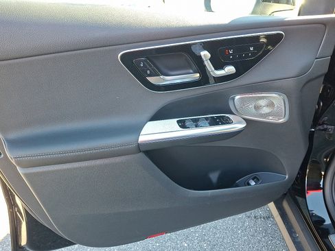 New 2026 Mercedes-Benz GLC 300 4MATIC image 7