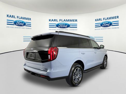 New 2025 Ford Expedition Active RWD image 3