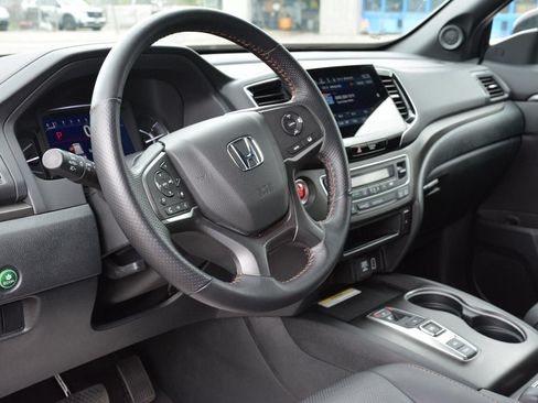 Used 2023 Honda Passport TrailSport image 11