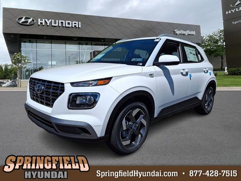 New 2026 Hyundai Venue SEL FWD image 1