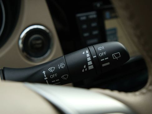 Used 2015 Nissan Rogue SL image 38