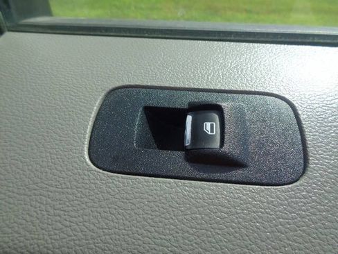 Used 2022 Ford F250 XL w/ Power Equipment Group AWD/4WD image 25