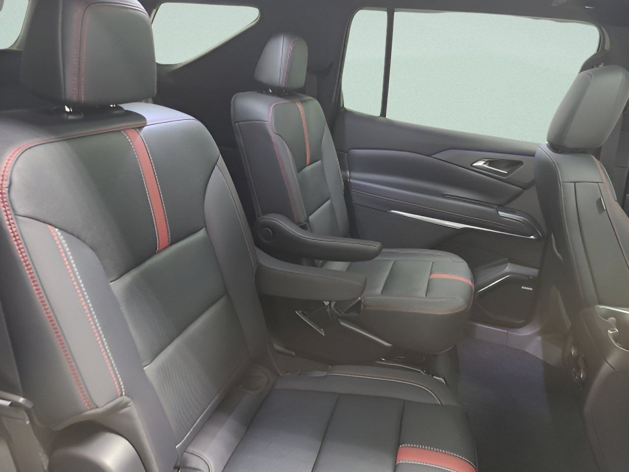 Used 2026 Chevrolet Traverse RS w/ LPO, Floor Liner Package AWD/4WD image 18