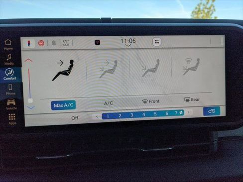 Certified 2025 Jeep Wrangler Sport S image 23