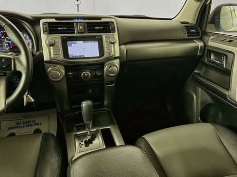 Used 2018 Toyota 4Runner SR5 Premium RWD image 29