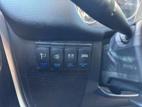 Used 2017 Jeep Wrangler Sport AWD/4WD image 23