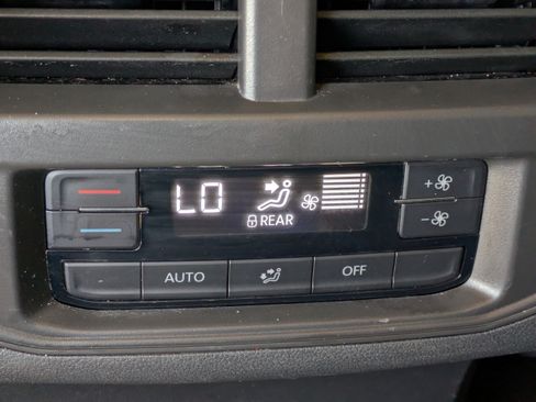 Used 2022 Volkswagen Atlas SE FWD image 20