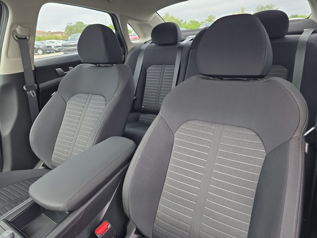 New 2026 Kia K5 LXS FWD image 21