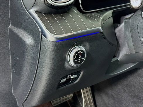 Used 2025 Mercedes-Benz C 300 4MATIC Sedan image 11