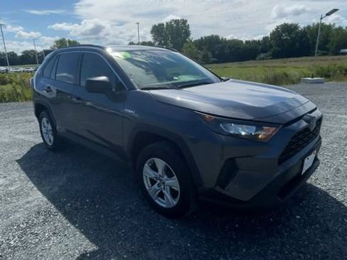 Certified 2019 Toyota RAV4 LE AWD/4WD image 2
