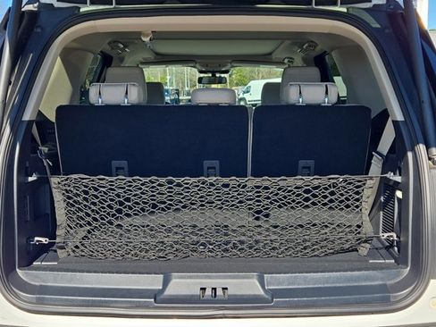 Used 2024 Ford Expedition Platinum image 9