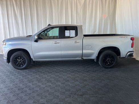Used 2022 Chevrolet Silverado 1500 LT AWD/4WD image 23