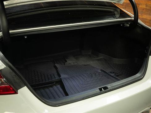 Used 2023 Toyota Camry SE FWD image 7