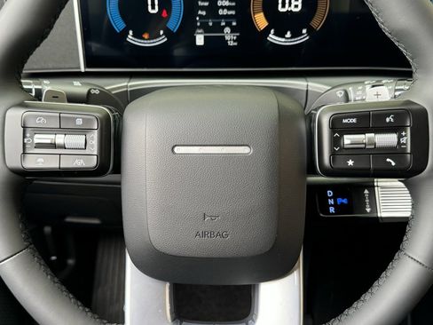 New 2025 Hyundai Santa Fe SE image 5