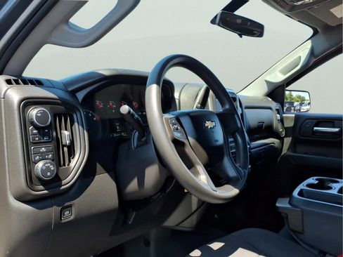 Used 2020 Chevrolet Silverado 1500 Custom w/ Custom Value Package AWD/4WD image 14