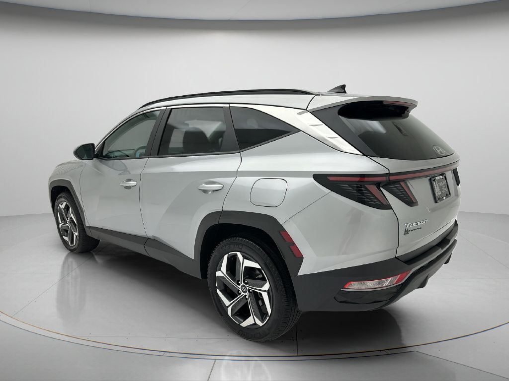Used 2024 Hyundai Tucson SEL w/ Convenience Package AWD/4WD image 4