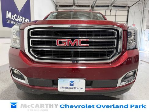 Used 2017 GMC Yukon XL SLE w/ SLE Value Package RWD image 10
