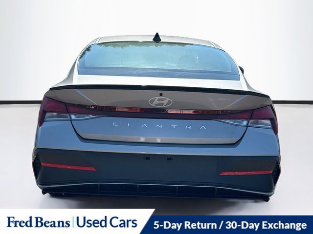 Certified 2026 Hyundai Elantra Sport FWD image 8