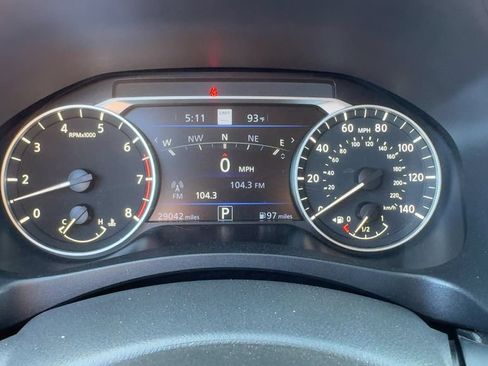 Used 2023 Nissan Altima 2.5 SL AWD/4WD image 16
