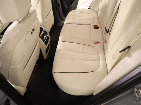 New 2026 BMW X5 xDrive40i w/ Executive Package AWD/4WD image 12