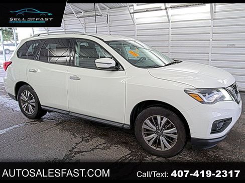 Used 2018 Nissan Pathfinder SV FWD image 1
