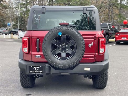 New 2025 Ford Bronco 4-Door image 16