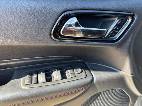 Used 2025 Dodge Durango GT AWD/4WD image 13