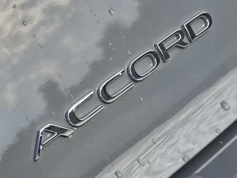 Used 2025 Honda Accord SE image 31