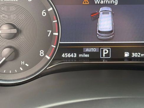 Used 2024 INFINITI QX80 Luxe image 13