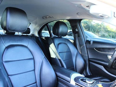 Used 2017 Mercedes-Benz C 300 Sedan image 19