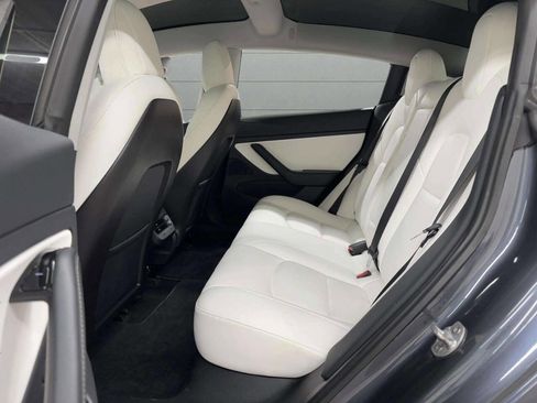 Used 2020 Tesla Model 3 Long Range image 19