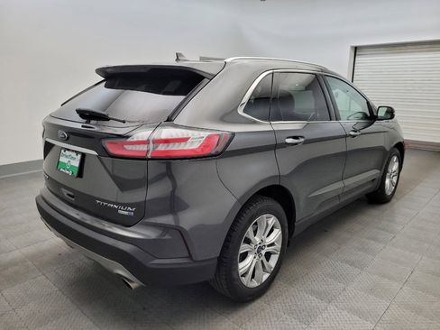 Used 2019 Ford Edge Titanium AWD/4WD image 9