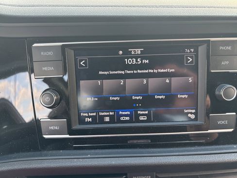 Used 2024 Volkswagen Jetta S image 3