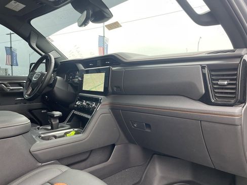 Used 2024 GMC Sierra 1500 AT4 w/ Technology Package image 33