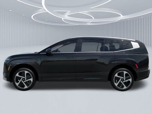 New 2026 Hyundai Ioniq 9 Calligraphy image 3