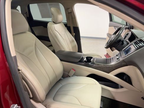 Used 2016 Lincoln MKX Reserve w/ Luxury Package image 31