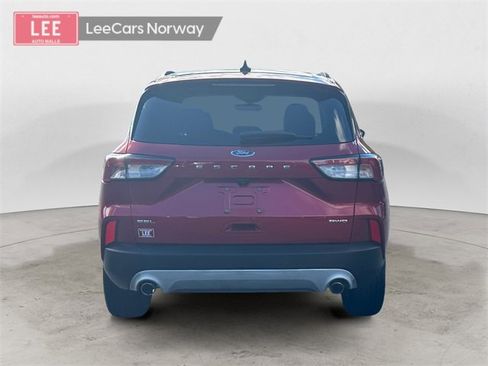 Used 2021 Ford Escape SEL w/ Technology Package image 4