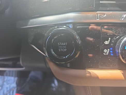 New 2026 Nissan Pathfinder Platinum AWD/4WD image 26